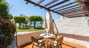 Charming Apartment with Sea Views - Image 3