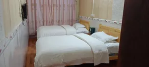 Bright Moon Hotel - Image 2