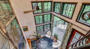 Treetop Hideaways: Wood Lily Treehouse in Chattanooga - Image 5