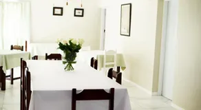 34onlincoln Guesthouse - Image 4
