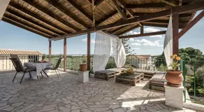 Santa Maroma Rooms & Houses - Image 4