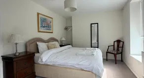 The Quarter Residence - Harbour Collection - Central Bangor - Image 2