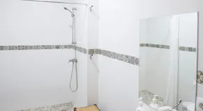 Italica Hostel - Image 2