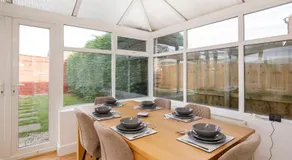 Your Home Away From Home - Near York City Centre - Image 4