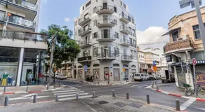 Blueground ו Historical Preserved Estate - Image 5