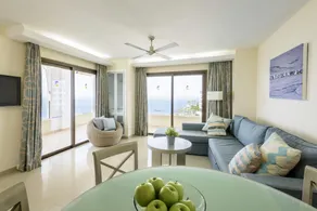 Perla Gris Aparthotel - Image 2