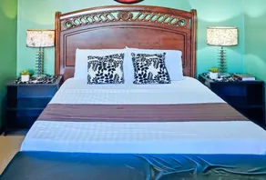 RedDoorz at Dream Haven Bed & Breakfast - Image 2