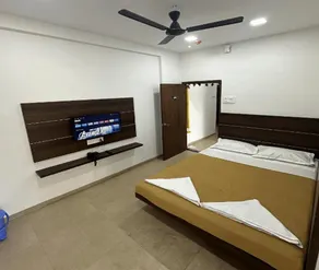 Hotel Shreetej Executive - Image 4