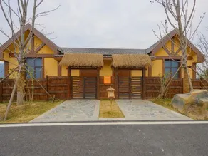 Three Gorges giraffe Park's Hotel - Image 2