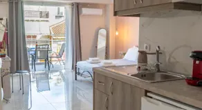 Levanda Luxury Studios Apartments - Image 4