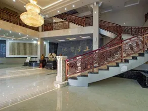 Yingjun International Hotel - Image 4