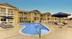 Palm Suites Trademark Collection by Wyndham - Image 5