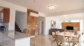 Holiday Home Coral Elite Residence mit Pool und Whirlpool by Interhome - Image 3