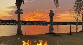 Long Beach 2BR and 1BA Charming Condo Near Alamitos Beach, Marina, Cafes & Shops - Image 1