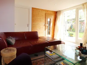 Holiday home with spacious enclosed garden - Image 1