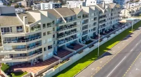 Cape Town Beachfront Accommodation in Blouberg - Image 4