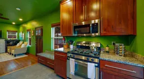 Near U of A, 2 BR 1 BA, Fenced, Covered Patio - Image 4