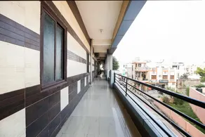OYO 66130 Hotel Nikunj Plaza - Image 3