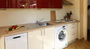 SUQUETTE Charming provencal house in Antibes with nice terrace, garden and pool access - Image 3
