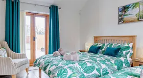 2 Bed in Wellington oc-00467 - Image 2