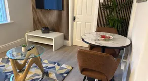 Cosy & Exclusive 1bd Crumpsall Flat, Sleeps 4 - Image 3