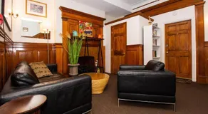 Pvt Room,Shared Bath, St Marys, Fenway, Longwood - Image 3