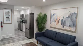 Luxury Retreat - 1hr to Banff, 20min from Airport, 85 inch Cinema, Full Kitchen, Laundry, Workstation and High speed fibre internet - Image 2
