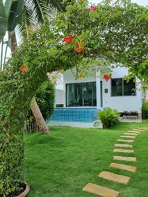 Bougain Villas - Image 3