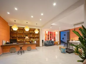 Fenghuang Nianmo Light Luxury Homestay - Image 4