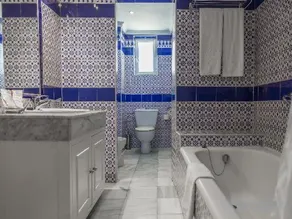 Hotel Faranda Express Pathos Gijón - Image 3
