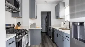 Bungalow w Free Parking 4 min from SoFi, 8min from airport - Image 4