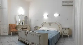 Alex Hotel - Image 2