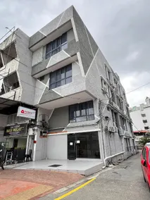 Maca Hotel by Sky Hive - Image 3