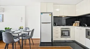 SouthBank SkyView L41 2B1B with Carpark, Pool, Gym, 24X7 Concierge, Security - Image 3