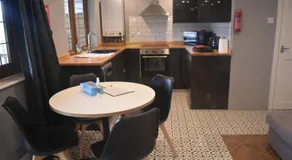 Spacious Garden Studio - Image 2