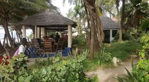 Leybato Beach Hotel - Image 4