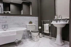 Lennard House - Image 2