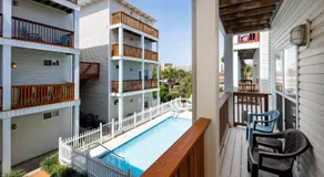 Sunset Cottages 2B Pet friendly condo - Image 4