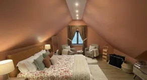 Villa Lumiere-Luxury Retreat with Private Spa and Garden - Image 2