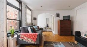 East Village Townhouse - Image 2