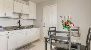 6 Mi to Downtown Columbus: Quiet Home w/ Yard - Image 5