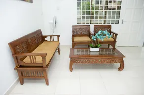IBAI BEACH GUESTHOUSE - Image 4