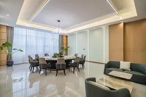 Grand Rezen Hotel Chongzuo - Image 3