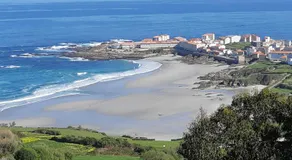Character home in scenic Caión - Image 3