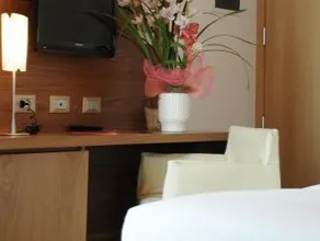 Hotel Operà - Image 2