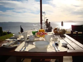 Nicara Lakeside Lodge - Image 4