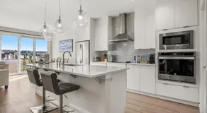 3 Bedroom Sage House with AC, Driveway Parking, King Bed & More - Image 5