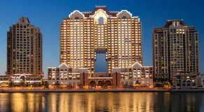 Luxurious Apartment in The Pearl, Qatar - Image 3