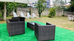 Chalet de dos plantas independientes con aparcamiento y jardin privado - Image 4