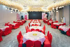 Xiang Qiu Hotel - Image 4